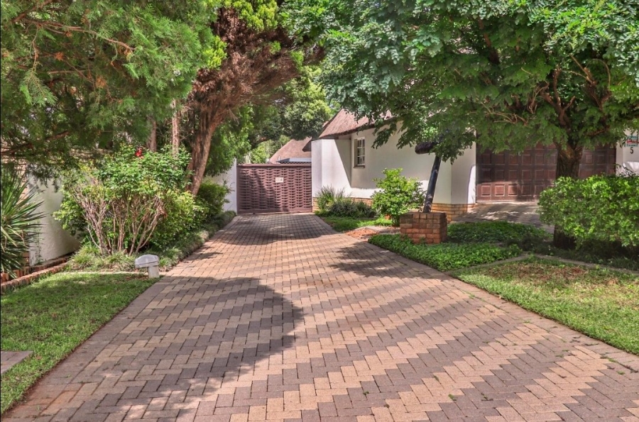 3 Bedroom Property for Sale in Flamwood North West